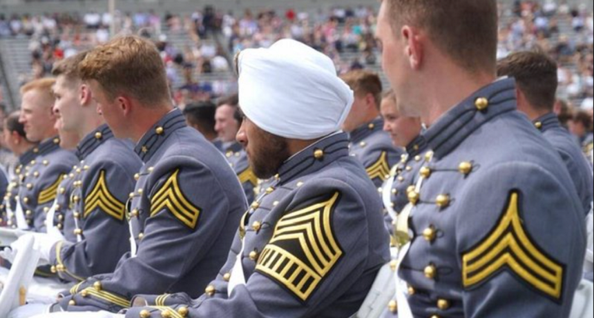 O Curte de Apel din Washington permite bărbi şi turbane sikh în Corpul Puşcaşilor Marini