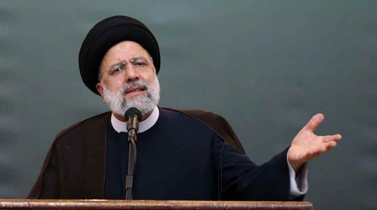 "Fără milă" pentru duşmanii Iranului, afirmă preşedintele Raisi