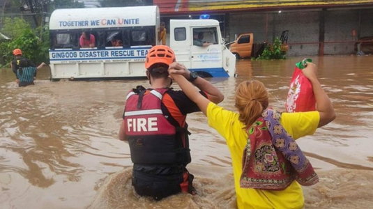 Cel puţin 25 de morţi în Filipine în inundaţii de Crăciun şi zeci de mii de sinistraţi în urma unor ploi diluviene care au inundat sate, oraşe şi drumuri