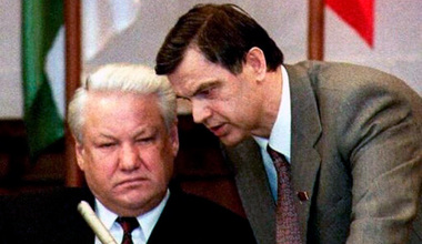 A murit Ruslan Hasbulatov, fost aliat al lui Boris Elţîn devenit apoi inamicul său