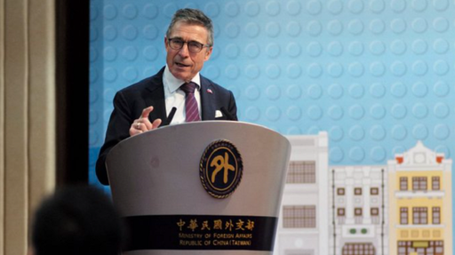 Puterile europene este necesar să facă mai mult pentru a descuraja China să invadeze Taiwanul, îndeamnă fostul secretar general al NATO Anders Fogh Rasmussen într-o vizită în Taiwan. SUA au fost prea ”naive” înaintea invaziei Ucrainei, iar greşeala riscă să se repete