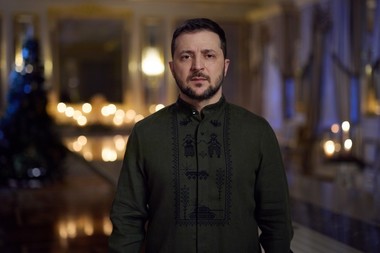 Zelenski, în Ajunul Crăciunului: Trebuie să încălcăm unele tradiţii pentru a ne proteja tradiţiile. Fie ca în fiecare familie să fie armonie, bunăstare în fiecare casă, victorie pe pământul ucrainean şi cu ea – pace şi prosperitate - VIDEO