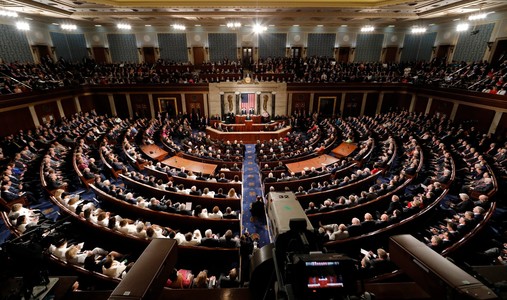 Camera Reprezentanţilor din SUA a adoptat regulile cerute de adepţii liniei republicane dure pentru a-l controla pe liderul Kevin McCarthy