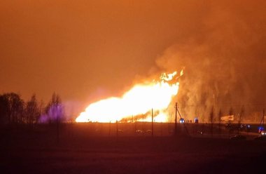 Explozie la conducta de gaz dintre Lituania şi Letonia. Flăcările s-au ridicat la o înălţime de 50 de metri  - VIDEO