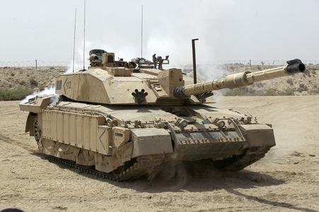 Marea Britanie va trimite în Ucraina 14 tancuri de luptă Challenger 2 şi alte echipamente