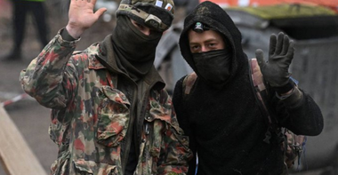 Ultimii doi activişti ecologişti, refugiaţi în tuneluri subterane, evacuaţi din satul Lützerath, care urmează să fie demolat în vederea extinderii unei mine de lignit în aer liber aparţinând gigantului RWE