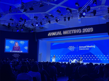 Zelenska reproşează elitei de la Davos că nu-şi foloseşte ”influenţa” şi-i cere să se unească pentru a pune capăt Războiului rus din Ucraina. Ea a transmis reprezentanţilor lui Xi Jinping o scrisoare a lui Volodimir Zelenski 