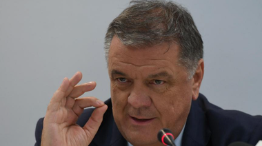 Fostul eurodeputat italian Pier Antonio Panzeri, un suspect-cheie în Qatargate, se angajează să colaboreze cu justiţia belgiană, în schimbul reducerii pedepsei la un an de închisoare. El va primi o amendă şi i se vor confisca ”avantajele patrimoniale” dobândite