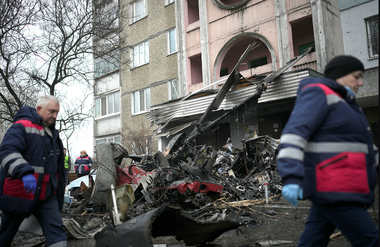 Accidentul de la Brovarî, o ”tragedie teribilă”, deplânge Zelenski şi ordonă SBU să ”să stabilească toate circumstanţele”. ”Fie ca toţi cei cărora le-a fost luată viaţa în această dimineaţă neagră să se odihnească în pace”