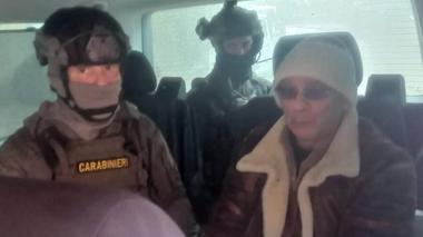Starea sănătăţii mafiotului Matteo Messina Denaro este ”gravă”, anunţă un medic de la clinica siciliană unde a fost arestat, care dezvăluie că i-a autorizat pe Carabinieri să-l aresteze şi să amâne puţin chimioterapia. El a fost operat în 2020 şi în 2022 de cancer de colon