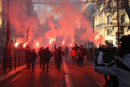 Ciocniri între manifestanţi şi forţe de ordine la Paris, la mobilizarea împotriva creşterii vârstei de pensionare. 20 de arestări la Paris şi 17 la Lyon