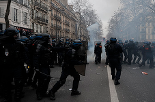 Aproximativ 1,12 milioane de oameni au manifestat în întreaga Franţă împotriva proiectului reformei pensionării, anunţă Guvernul, peste două milioane, potrivit sindicatelor