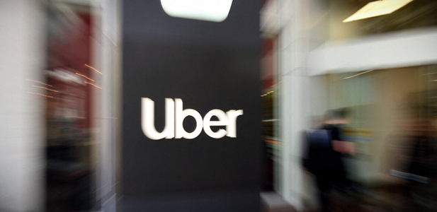 Uber, condamnat de Tribunalul Muncii din Lyon să plătească 17 milioane de euro unui număr de 139 de şoferi