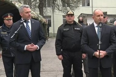 UPDATE - Nehammer, la graniţa bulgaro-turcă: Austria va susţine alocarea de 2 miliarde de euro pentru Bulgaria pentru consolidarea securităţii frontierelor / Bogdan Aurescu: „Nu cred că această vizită în sine poate să schimbe ceva”