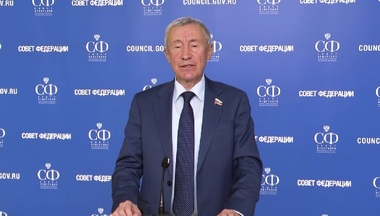 Maia Sandu riscă să repete politica sinucigaşă a lui Zelenski, afirmă un senator rus comentând interviul din POLITICO. El spune că România este unul dintre „cele mai înapoiate” state membre NATO