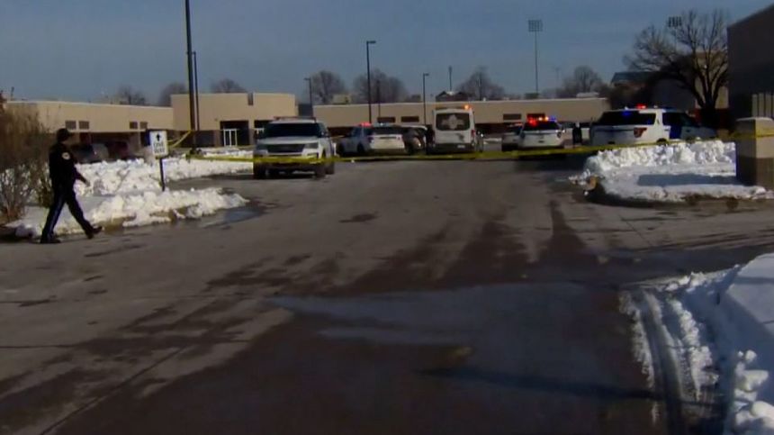 Doi elevi au murit, iar un profesor este în stare gravă într-un nou atac armat la o şcoală din Statele Unite