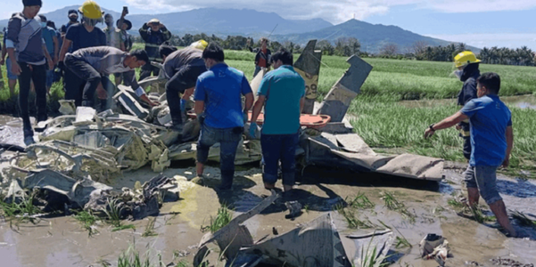Doi militari morţi în Filipine în urma prăbuşirii unui avion de tip SF-260 într-un câmp de orez. Un avion de tip Cessna, cu şase persoane la bord, dat dispărut cu o zi mai înainte, căutat
