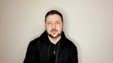 Volodimir Zelenski, după ce de ziua lui a primit tancurile mult dorite, spune că următorul ”vis” sunt rachetele cu rază lungă de acţiune şi avioanele