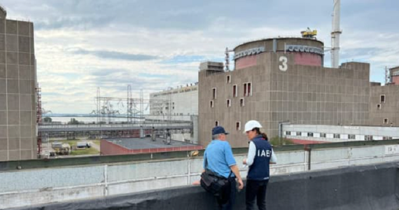 Directorul AIEA Rafael Grossi cere instituirea unei zone de protecţie în jurul Centralei Nucleare Zaporojie, în urma unor explozii în apropierea instalaţiei. Rosenergoatom denunţă o semănare a îndoielii în capacitatea Rusiei de a menţine securitatea nucle