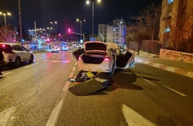 UPDATE - Şapte morţi şi mai mulţi răniţi într-un atac armat la o sinagogă din Ierusalim, pe care îl revendică Hamas / Atacatorul a fost ucis de poliţie în timp ce încerca să fugă