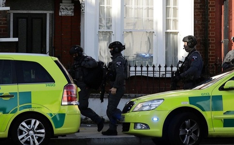 Un membru al armatei britanice, acuzat de activităţi legate de terorism (poliţie)