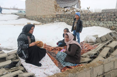 Bilanţul cutremurului din Iran creşte la trei morţi şi peste 800 de răniţi