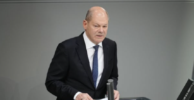 Olaf Scholz: Germania nu va trimite avioane de luptă Ucrainei