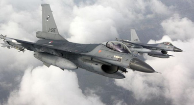 Polonia anunţă că ”nu există nicio discuţie oficială” pe tema transferului Ucrainei unor avioane de tip F-16, după ce SUA şi Germania resping ideea, Macron spune că= ”nu este exclus nimic”, iar Rutte că ”nu există tabu”