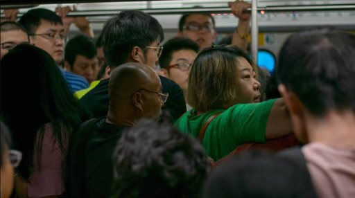 Beijingul atinge o ”imunitate colectivă temporară”, iar valul covid-19 ajunge la sfârşit, anunţă un oficial sanitar. Capitala Chinei se află ”în stadiul unor infecţii sporadice”, iar virusul SARS-CoV-2 prezintă un ”risc relativ slab de transmitere”