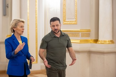 Financial Times: Bruxelles-ul este îndemnat să limiteze speranţele "nerealiste" ale Ucrainei în UE 