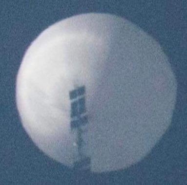 Un balon cu origine necunoscută a survolat Columbia