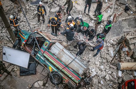 Azerbaidjanul, Germania, Olanda şi Israelul anunţă ajutoare destinate Turciei după cutremur
