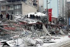 Mai multe provincii din estul Turciei se află sub avertizare meteo de vreme rea. În regiunile lovite de cutremur este mai frig decât de obicei