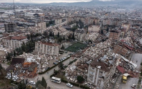 Poliţia turcă a arestat mai multe persoane pentru "postări provocatoare" despre cutremur