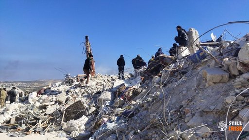 Bilanţul cutremurului în Turcia şi Siria a trecut de 17.500 de morţi. Primul convoi ONU cu ajutoare a trecut graniţa în Siria
