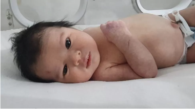 Fetiţa născută printre dărâmături, în Siria, a primit numele Aya şi va fi preluată de o rudă/ Mii de oameni se oferiseră să o adopte/ În Turcia, o adolescentă a fost scoasă în viaţă de sub ruine, la peste 80 de ore de la cutremur