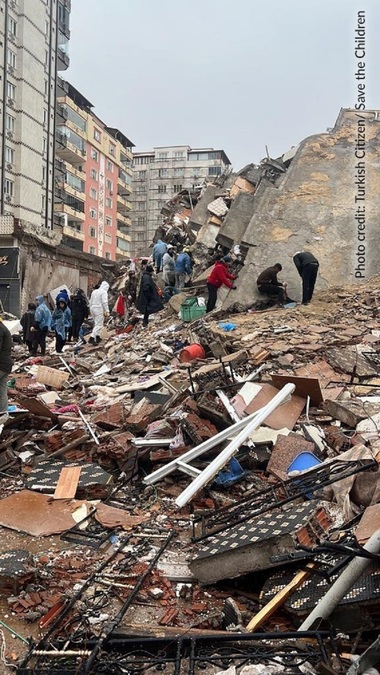 Ambasadorul României în Siria: Situaţia în zonă este foarte dificilă/ Era dificilă înainte de cutremur pentru că în afara distrugerilor provocate de conflictul din Siria situaţia s-a înrăutăţi din punct de vedere economic 
