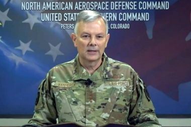 Un important general american nu exclude posibilitatea ca obiectele zburătoare doborâte de SUA în ultima perioadă să fie extraterestre