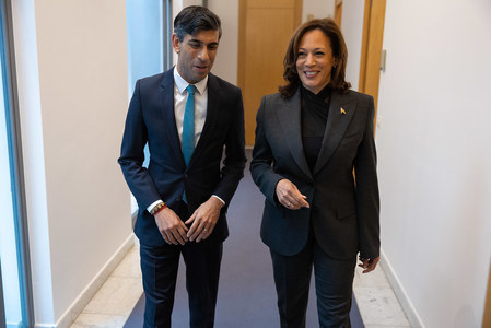 Rishi Sunak şi Kamala Harris văd conflictul din Ucraina drept "un război global"