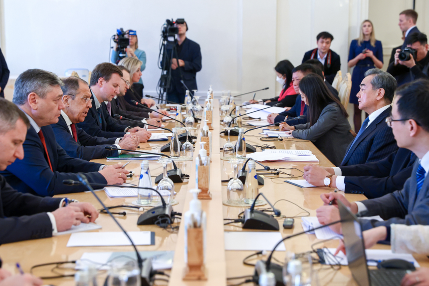 Moscova spune că Lavrov şi Wang Yi nu au discutat despre "planul de pace" al Chinei