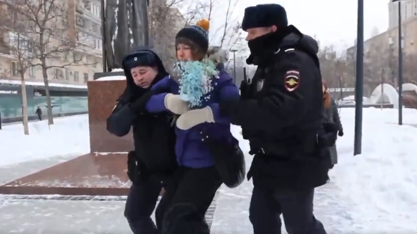 Poliţia rusă face zeci de arestări în ziua împlinirii unui an de la invazia din Ucraina - VIDEO