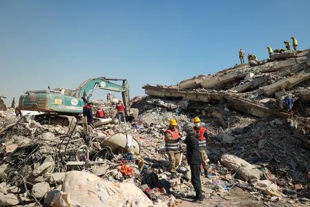 Turcia extinde ancheta cu privire la prăbuşirea clădirilor la cutremure. Bilanţul seismelor este de peste 50.000 de morţi în cele două ţări afectate