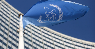 AIEA confirmă într-un raport prezenţa în Iran a unor particule de uraniu îmbogăţit la nivelul de 83,7%, imediat sub pragul bombei atomice, colectate în eşantioane de la instalaţia subterană Fordo. Iranul evocă într-o scrisoare ”fluctuaţii involuntare”