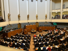 UPDATE-Parlamentul finlandez adoptă în avans aderarea Finlandei la NATO