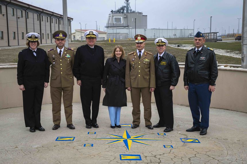 Facilitatea de sprijin naval (NSF) de la baza Deveselu are un comandant nou, pentru prima dată o femeie - FOTO