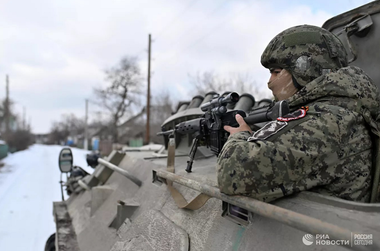 FSB anunţă că a respins ”naţionalişti ucraineni” infiltraţi pe teritoriul rus, către Ucraina, vizaţi acolo într-o ”lovitură masivă de artilerie” şi că a trecut la deminare după ce a descoperit un număr mare de explozivi