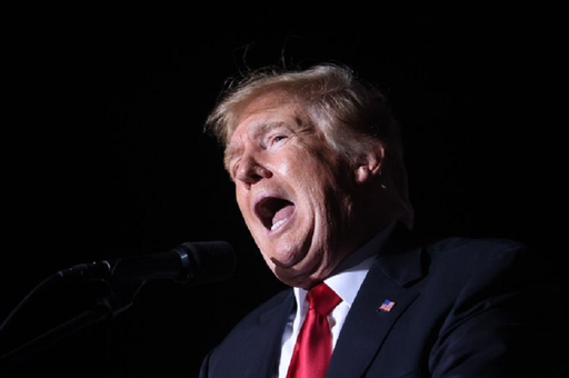 Donald Trump a lansat un cântec împreună cu deţinuţii care au atacat Capitoliul în 6 ianuarie 2021 - VIDEO