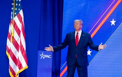 Trump îi atacă pe liderii republicani ”imbecili” la marea reuniune a conservatorilor americani, CPAC, devenită o MAGApalooza. El va împidica ”al treilea război mondial” şi dezaprobă ajutoarea Ucrainei
