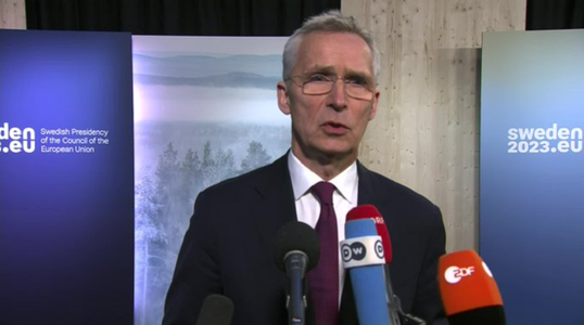 Bahmutul ar putea cădea ”în zilele următoare”, avertizează Stoltenberg la o reuniune a miniştrilor europeni ai Apărării la Stockholm