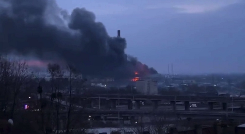 Patru morţi la Liov, în bombardamente masive în Ucraina